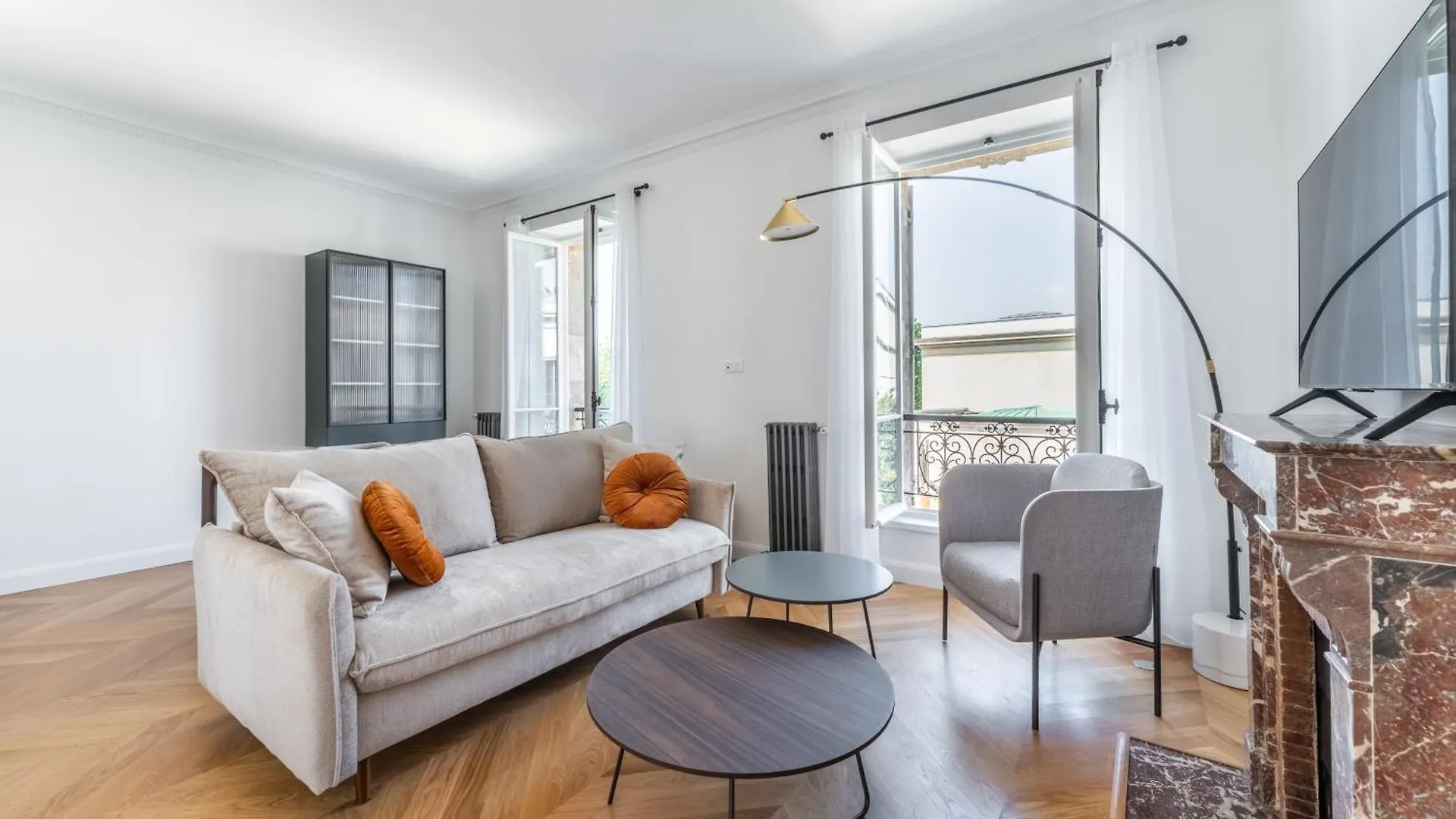 Luxury Living Alma Apartment Paris