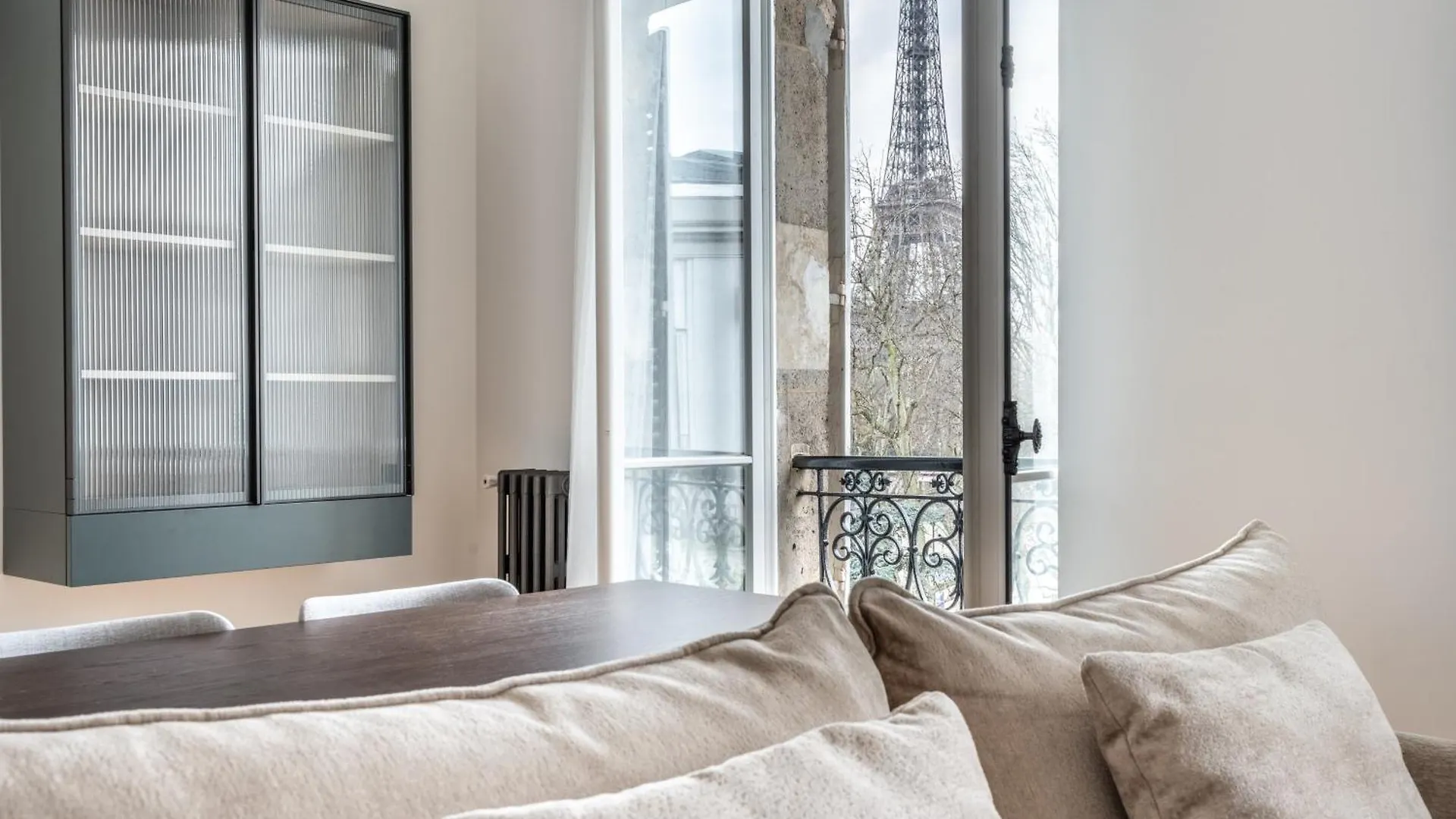 Luxury Living Alma Apartment Paris