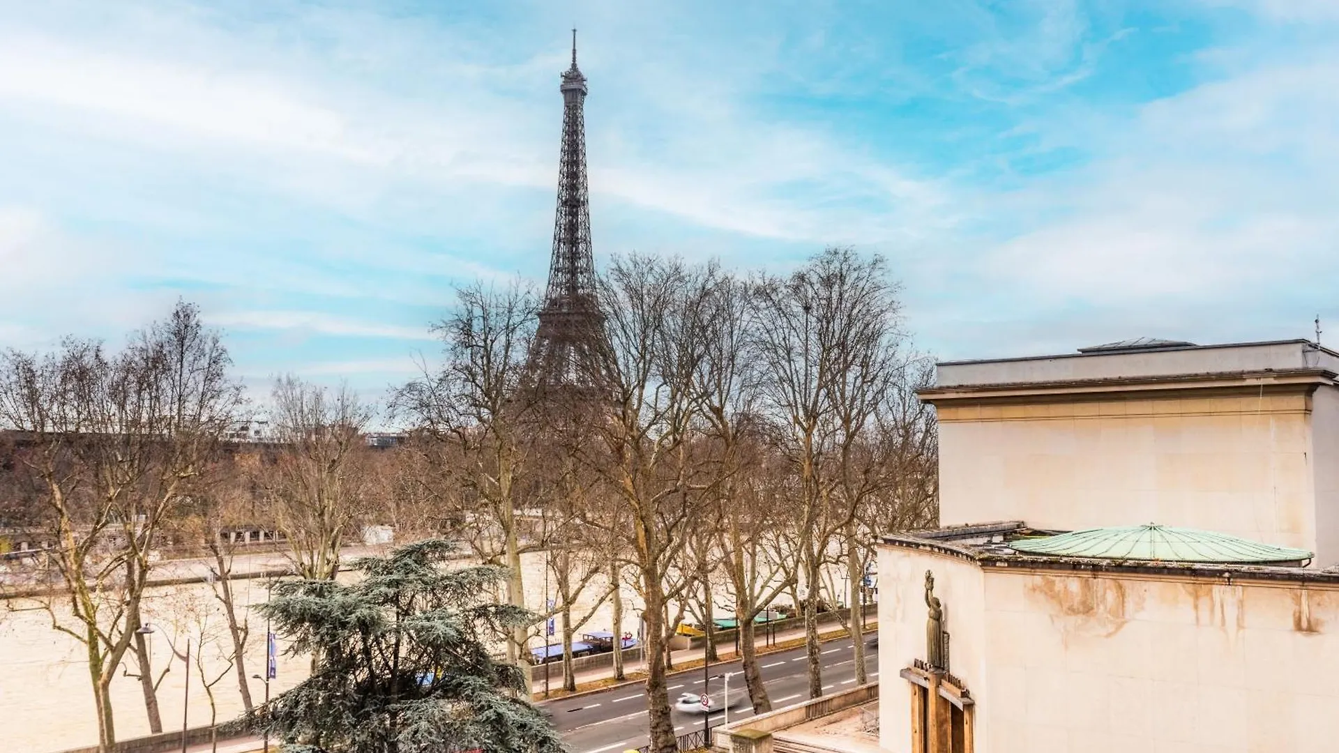 Luxury Living Alma Apartment Paris
