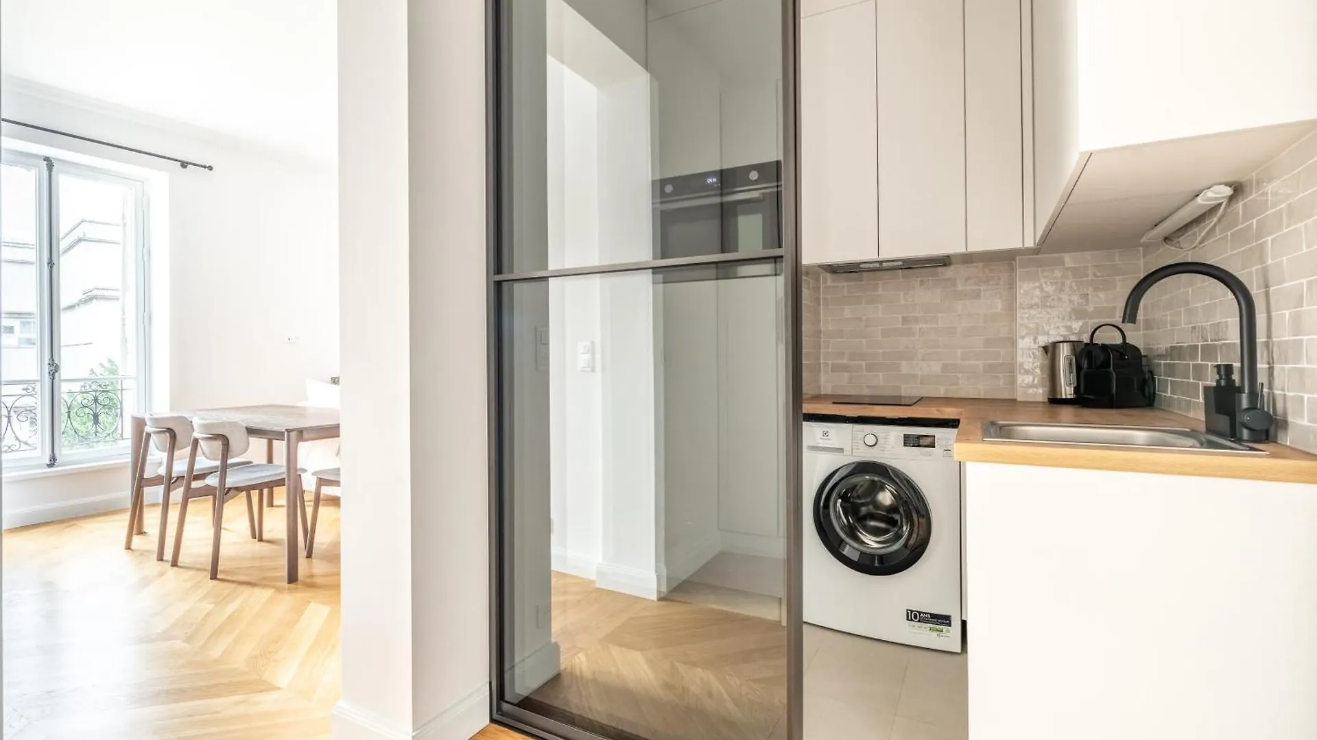 Luxury Living Alma Apartment Paris